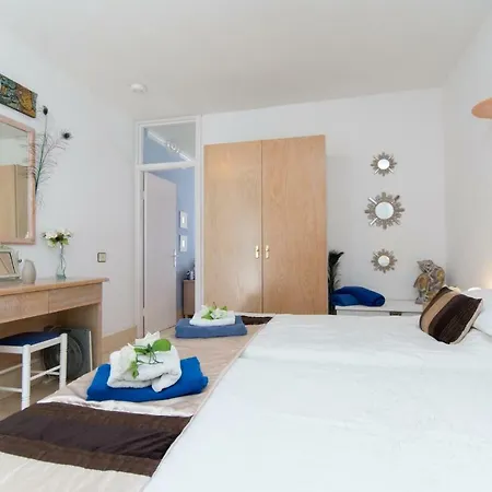 Azahara Playa 39 - One Bed * Los Cristianos (Tenerife)